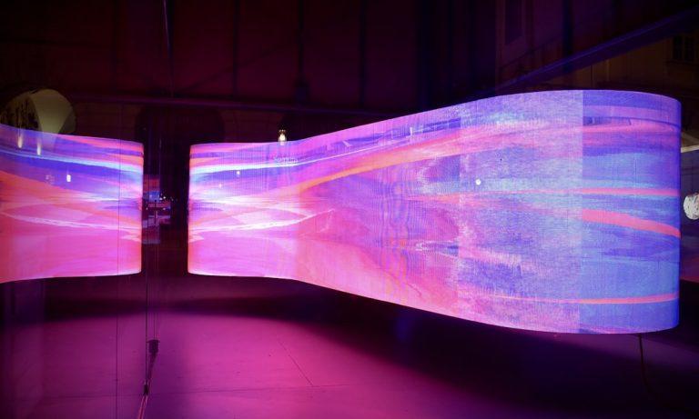 Dettaglio di uno schermo ledwall a pannelli LED